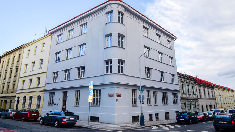 COMMERCIAL SPACE FOR SALE