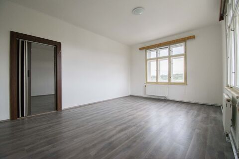 NEWLY ON OFFER - Apartment 3 + 1 with balcony, Prague 4