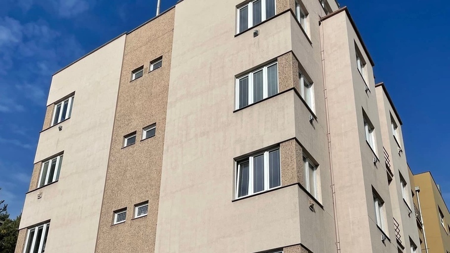 BYTY NAD KAJETÁNKOU